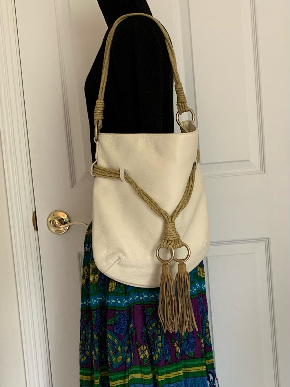 Y2K Donna Dixon Pebbled Leather Cream Shoulder Bag